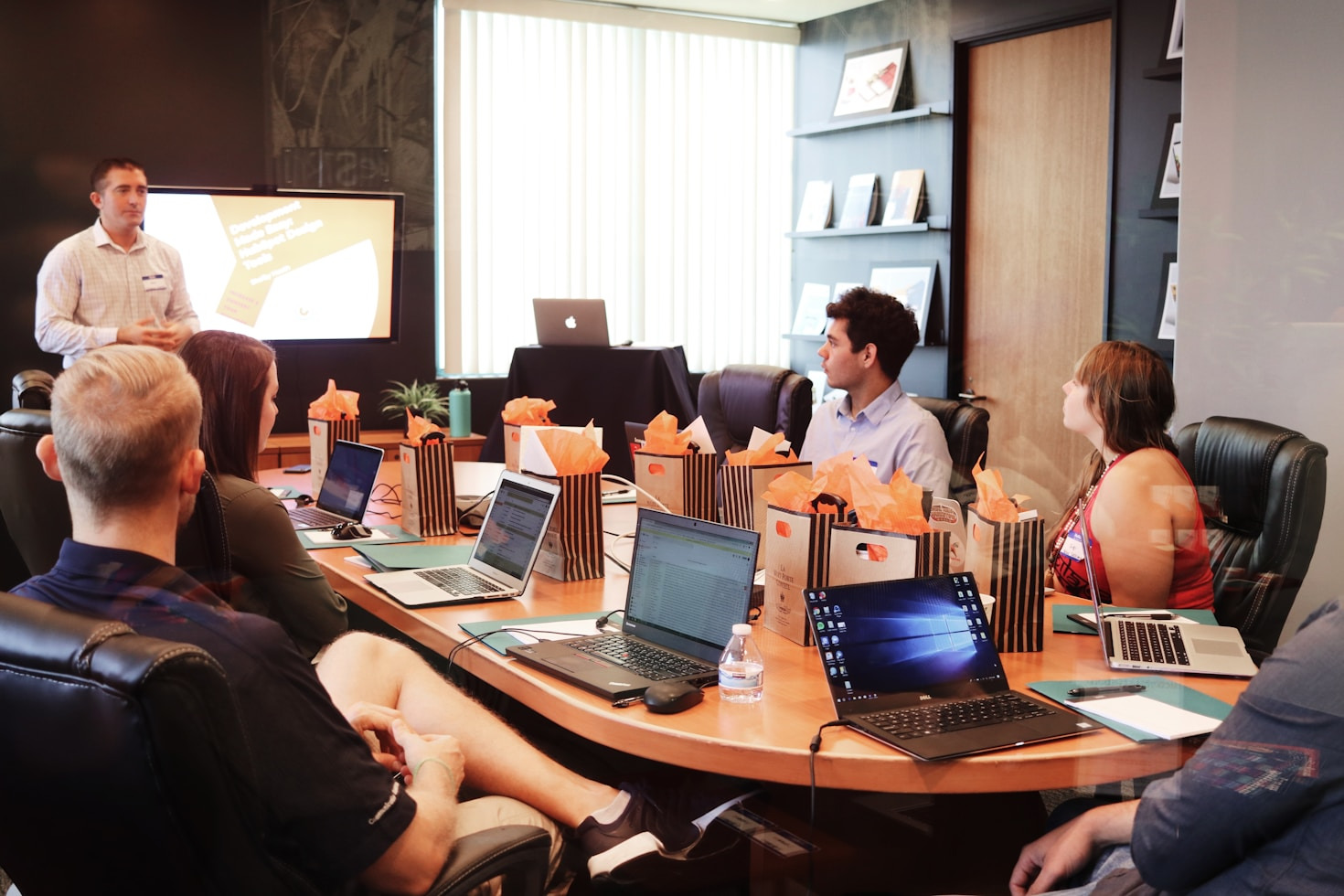 Building a Learning-Oriented Organizational Culture
